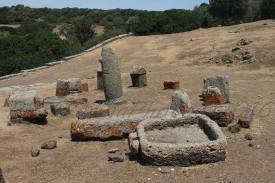 Sedilo - Santuario di San Costantino - Reperti Archeologici Nuragici e Romani